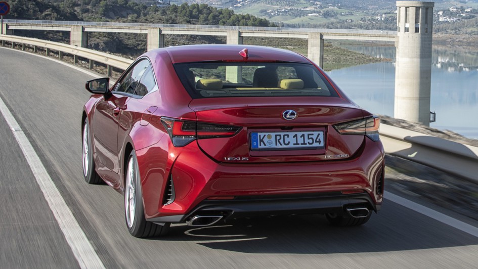 Lexus RC 300h (2020)