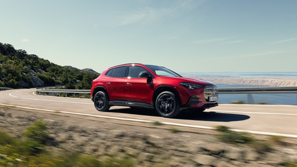 Mercedes legt den GLA neu auf.