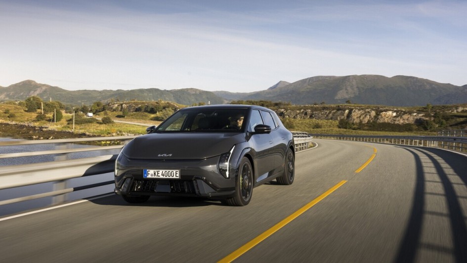 kia-ev4-gt-penta_metal-dynamic-high_res-9000x6000-019.jpg