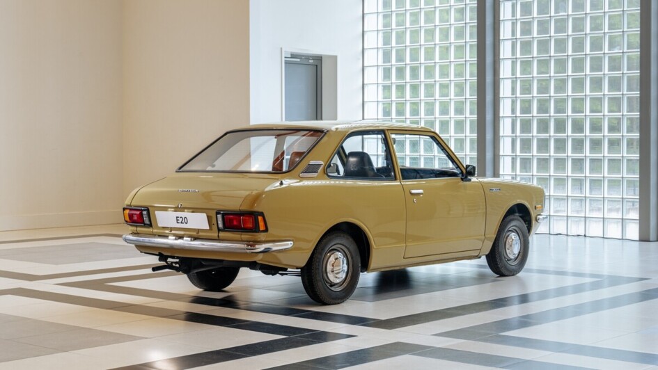 Generation 2 (1970 – 1974) : Das Modellangebot wird um ein Coupé ergänzt