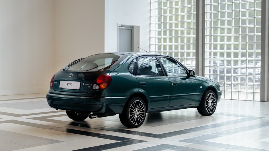 Generation 8 (1995 – 2000): Speziell für Europa entwickeltes Design. Produktionsstart in UK