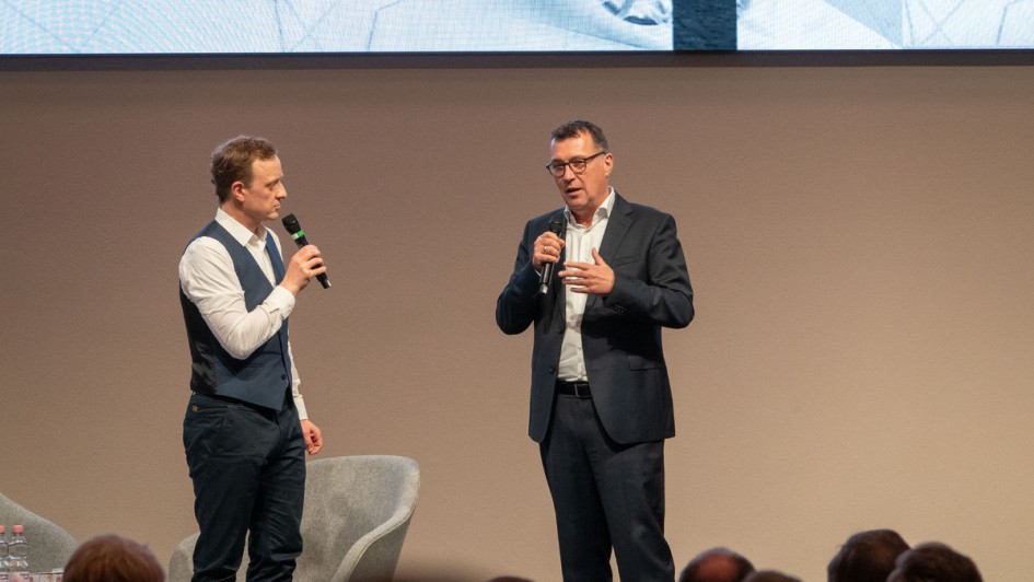 Marc-Oliver Prinzing, Vorstandsvorsitzender des BBM auf der Bühne der Nakobemo