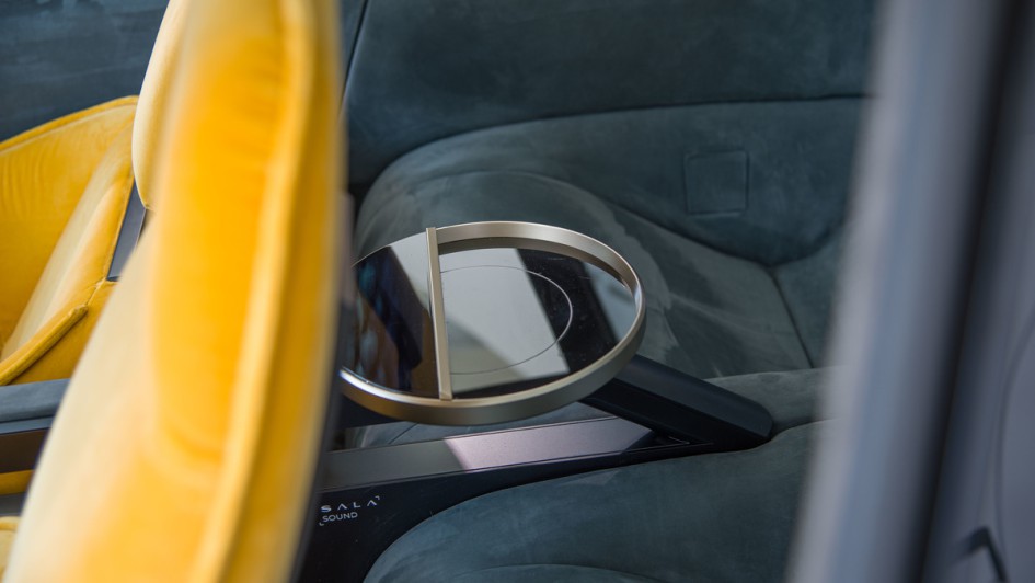 Lancia Pu+Ra HPE Sitze hinten plus Tablet