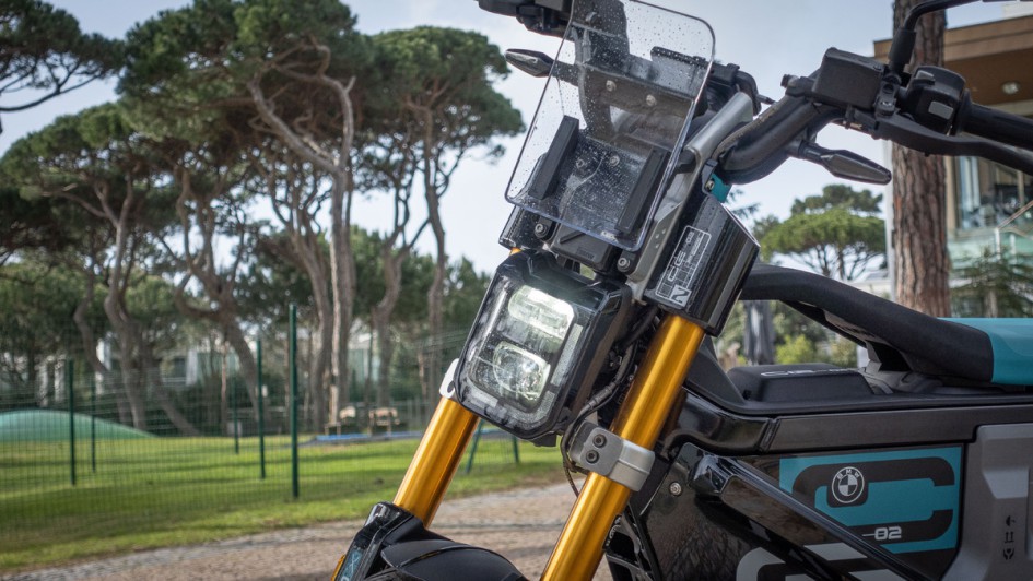 BMW CE 02 LED-Scheinwerfer