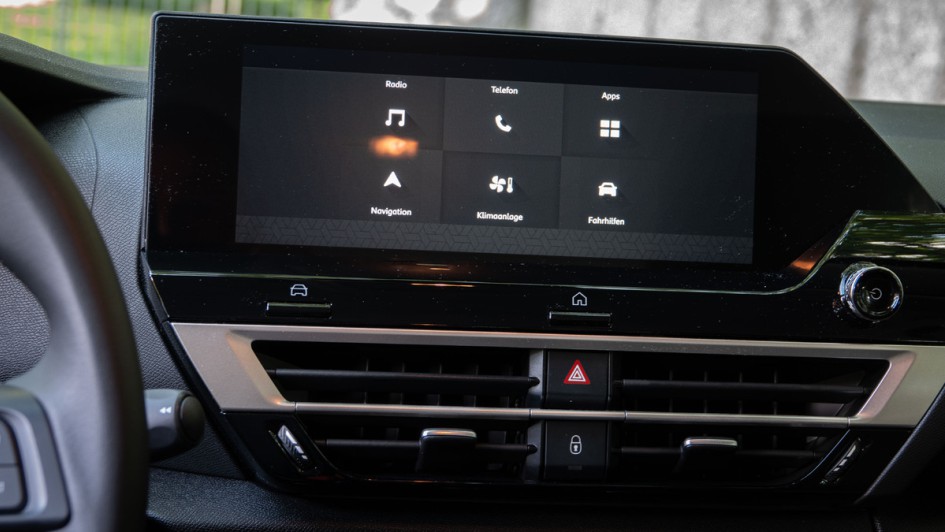 Citroen C4 You (2024) Foto des Infotainmentsystems im Detail