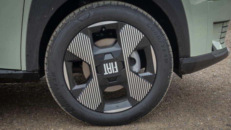 17-Zoll-Alurad des Fiat Grande Panda in der Ausstattung La Prima