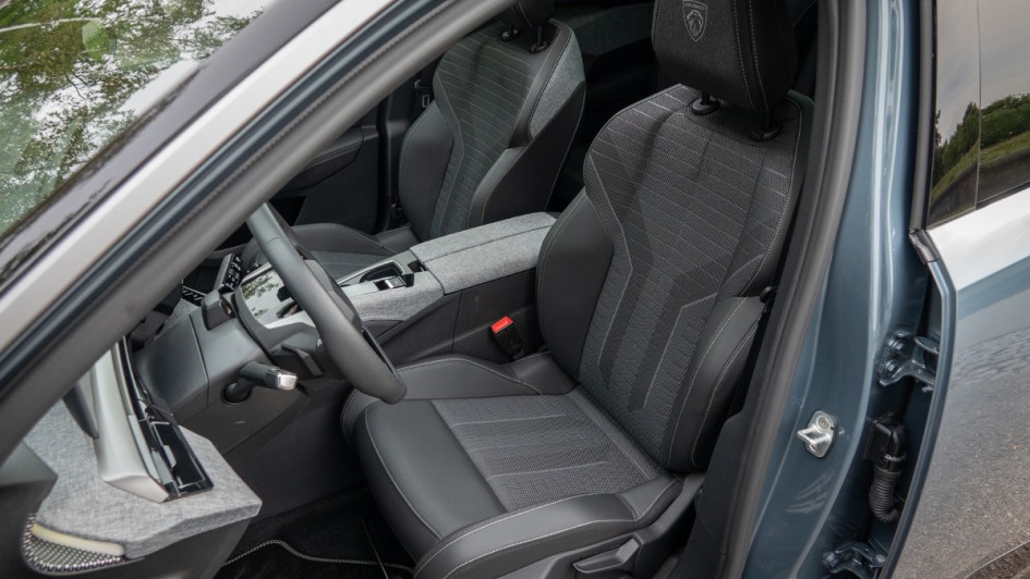 Vordersitz ohne AGR-Zertifikat im Peugeot E-5008