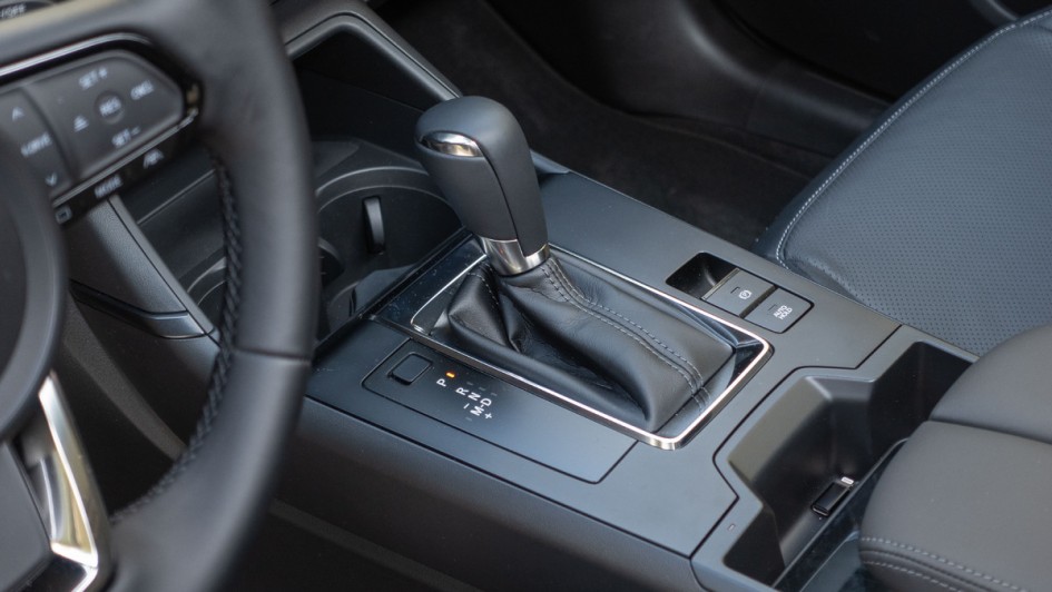 Schalthebel für die Automatik des Mazda CX-5