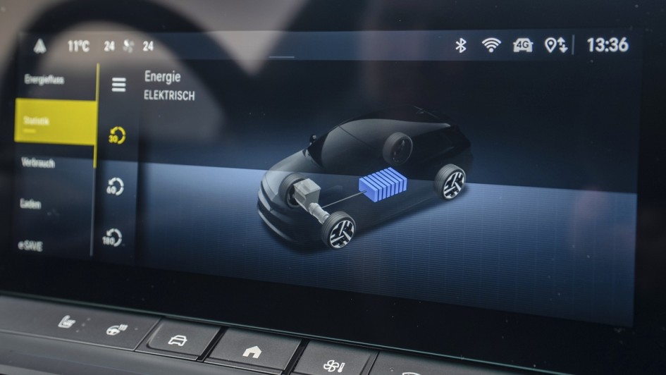 Echte Tasten unter dem Infodisplay im Opel AStra Facelift