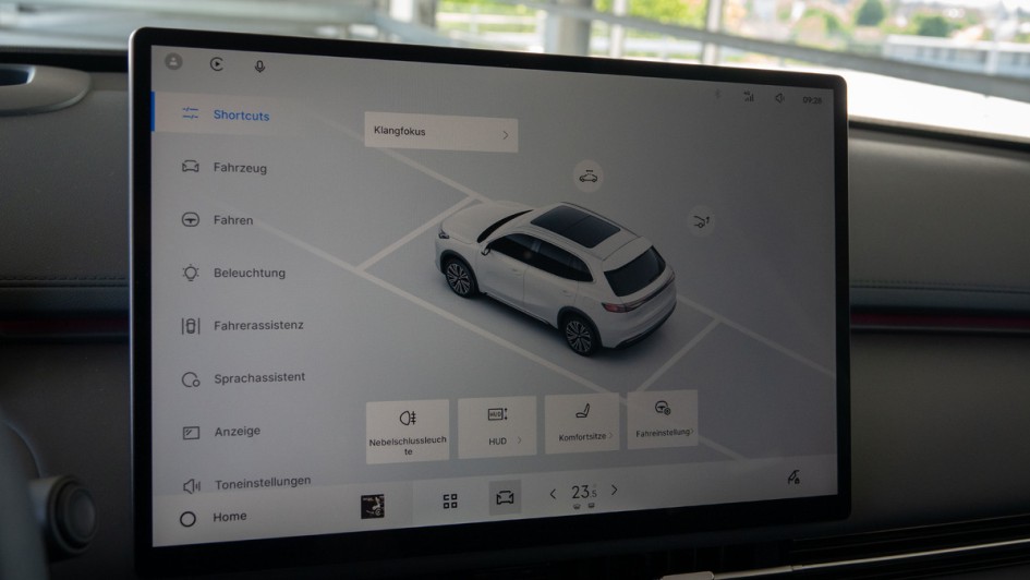 Ansicht des Infoscreens im Geely E5
