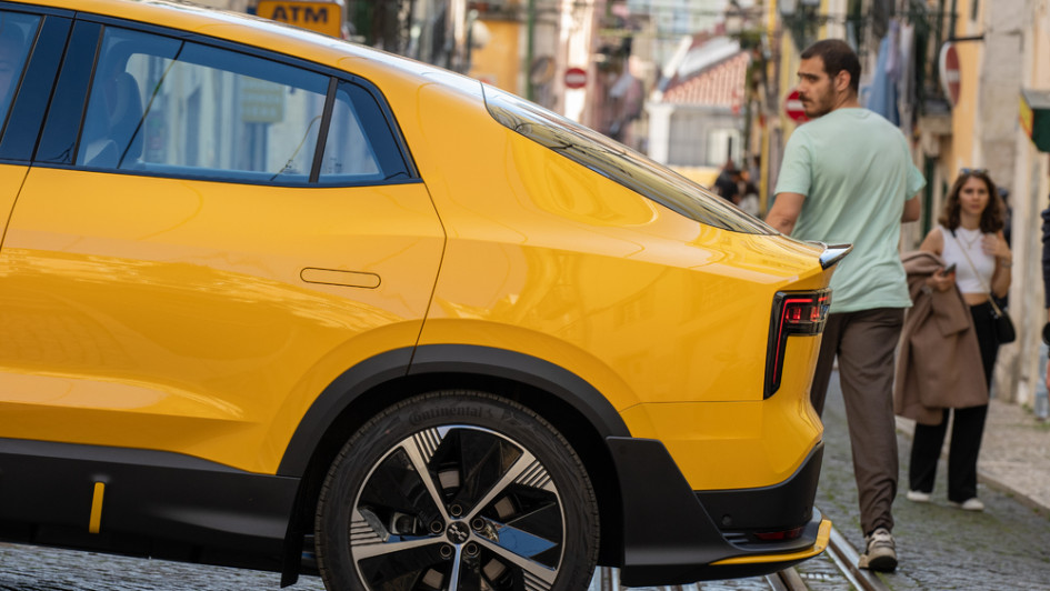 Heckseitenansicht des Aiways U6