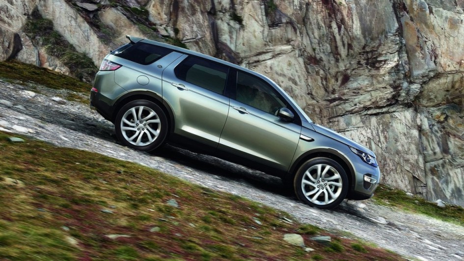 Land-Rover-Discovery-Sport-13