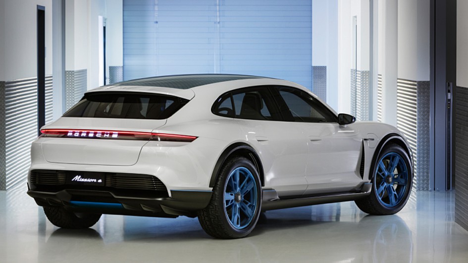 Porsche-Mission-E-Cross-Turismo