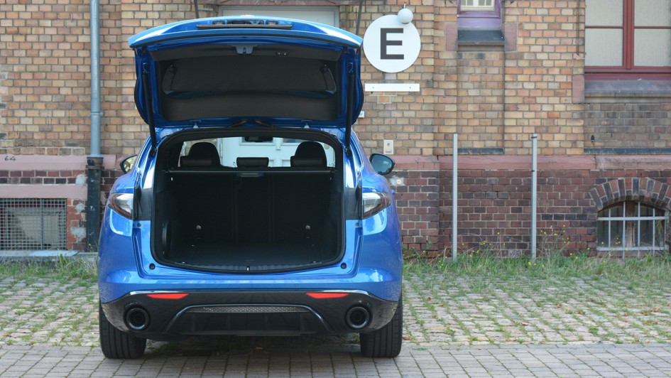 Alfa Romeo Stelvio Test (2023)