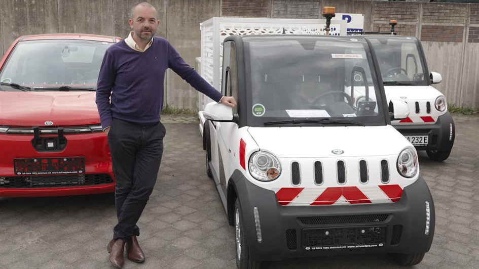 Thomas Kuwatsch gründete mit zwei Freunden 2018 Ari Motors. Mit dem eigenen Geld ging man nach China und kaufte die ersten Fahrzeuge.