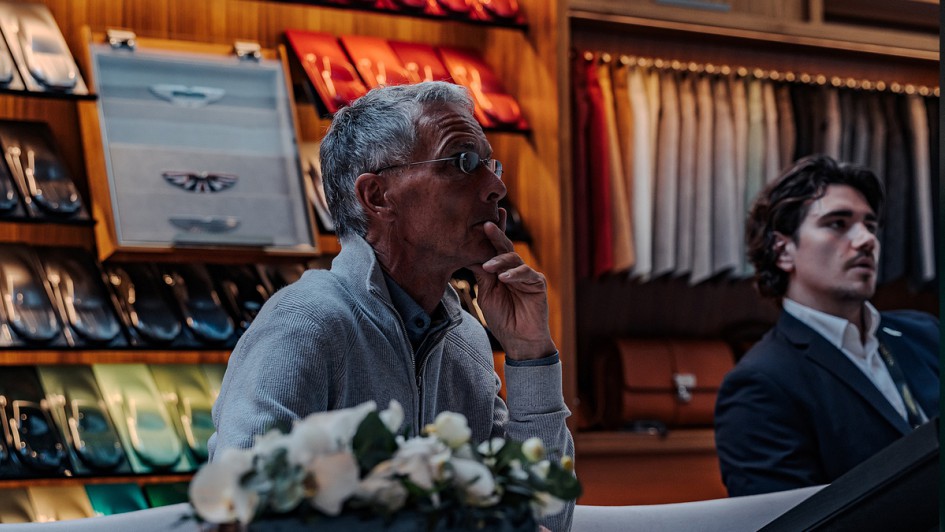 Aston Martin Valhalla (2025)