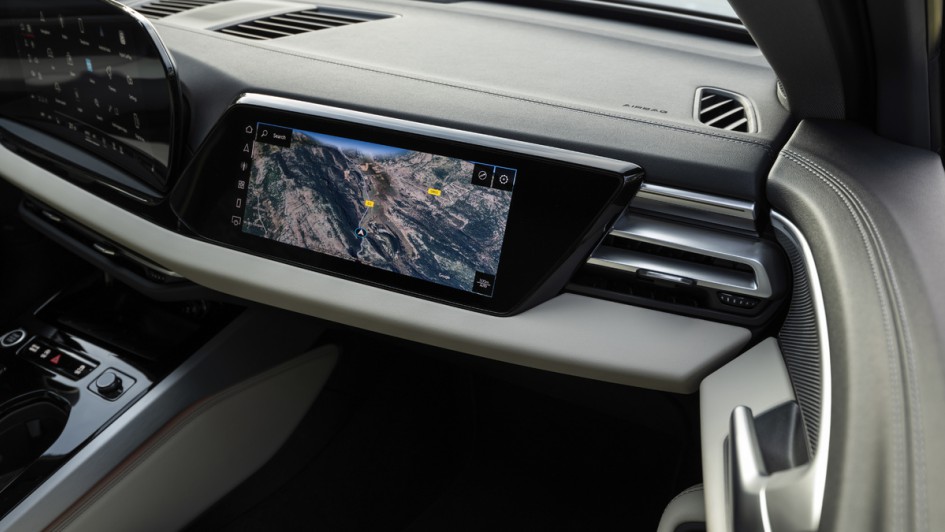 Beifahrerdisplay im Audi A5 Avant