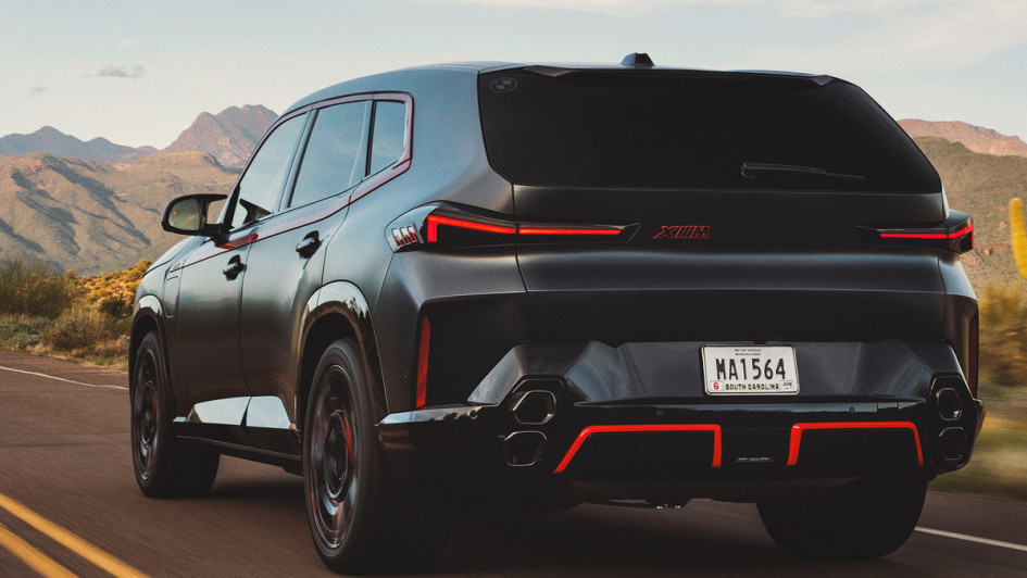 BMW XM Label Red (2023)