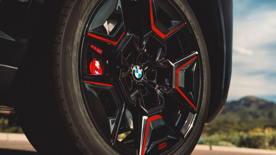 BMW XM Label Red (2023)