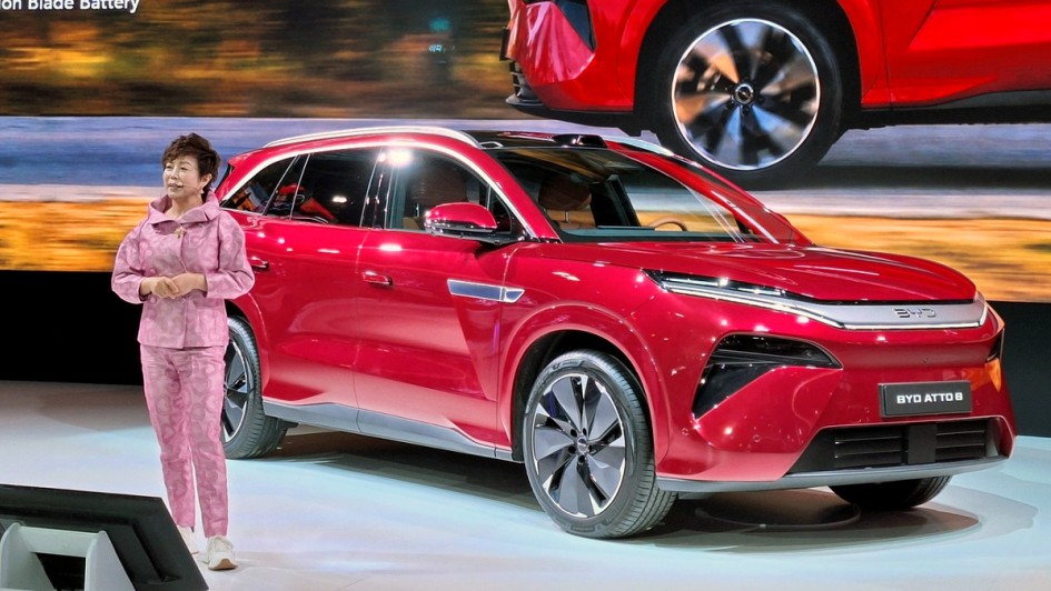 BYD Atto 8