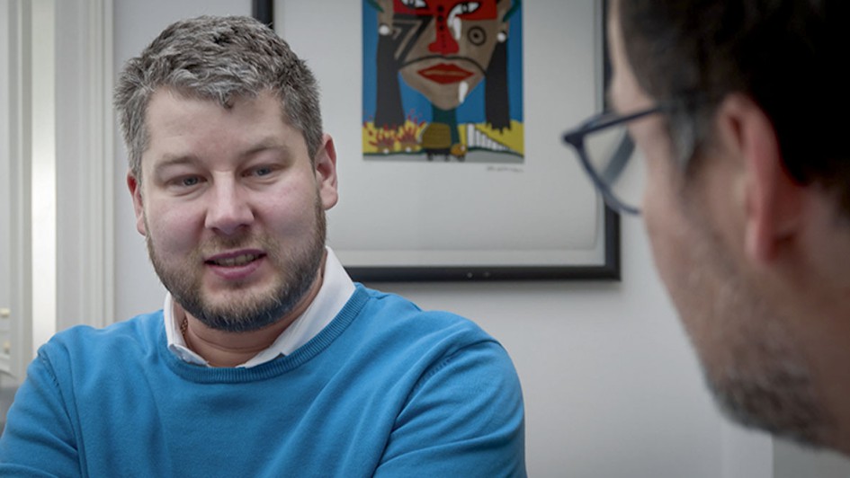 Danny Langnickel lobt als technischer Asset-Manager des Lodenfrey-Parks die Einfachheit des Ladesystems.