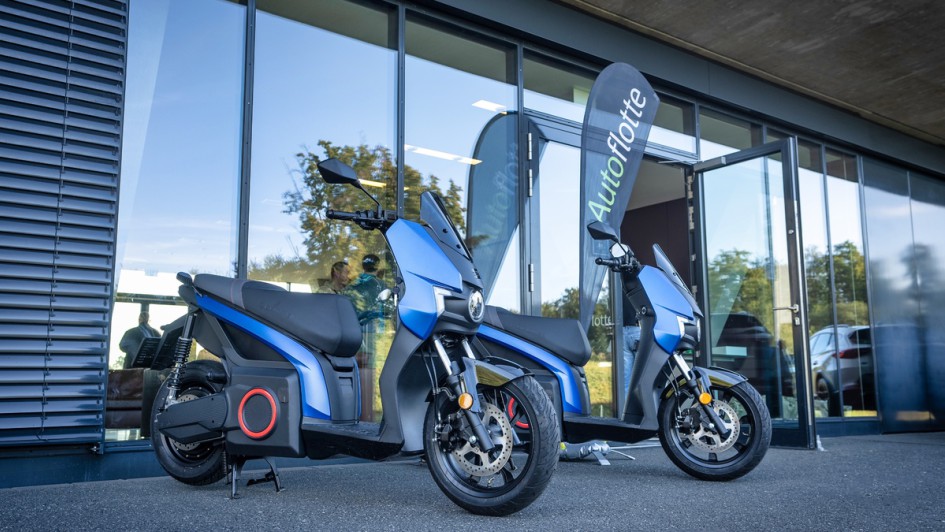 Seat Mó vor dem Club-Haus am Bilster Berg