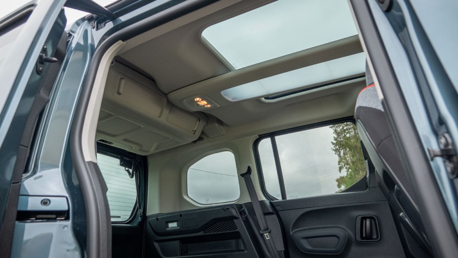 Glasdach im Citroen Berlingo HDi130 Max XTR
