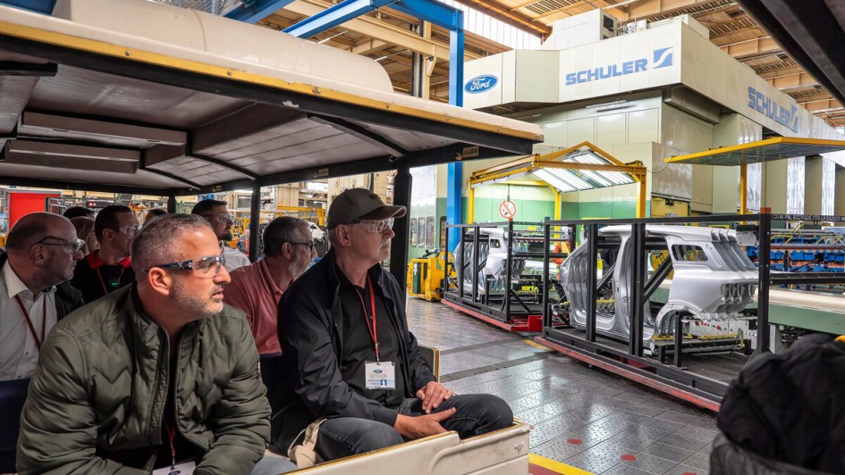 Werksdurchfahrt im Ford-Werk Köln-Niehl