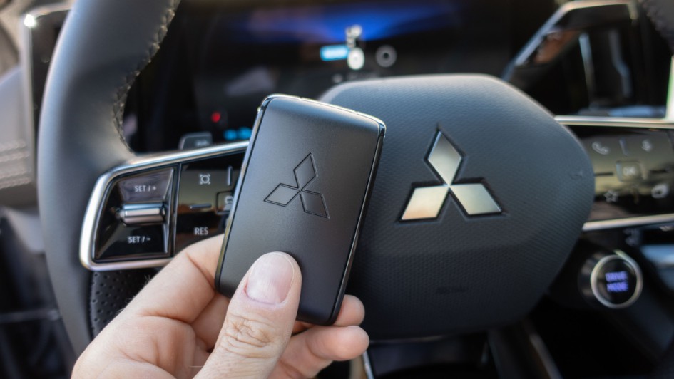 Mitsubishi Eclipse Cross Test (2025)