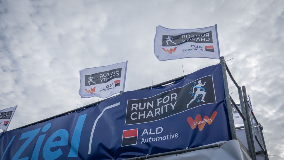 ALD und Leaseplan Run For Charity Ruhe vor dem Sturm, dabei wehen die Fahnen bereits stark