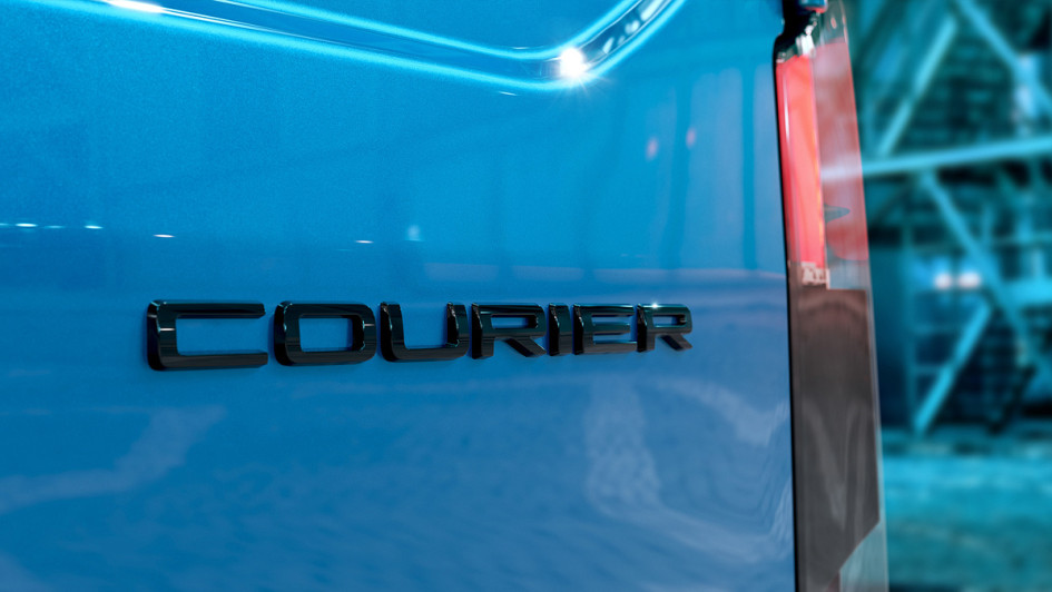 Ford Transit Courier (2024)