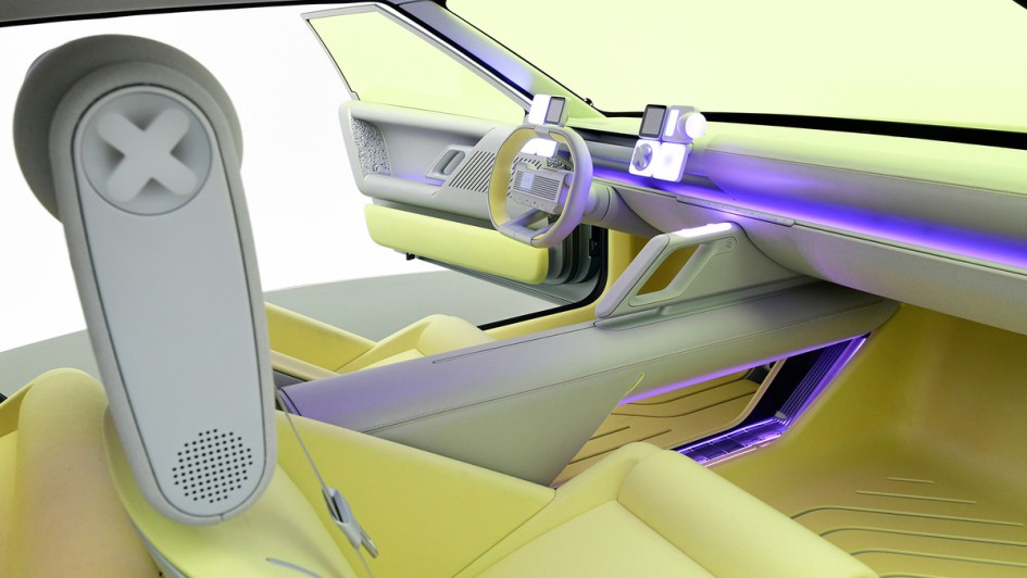 Hyundai Concept Three 