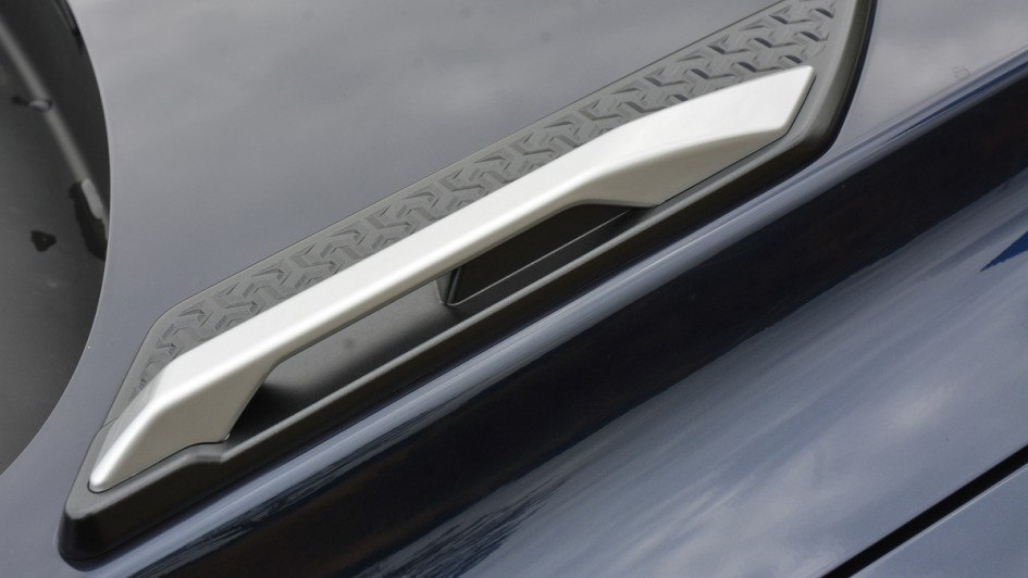 KGM Torres EV Test (2025)