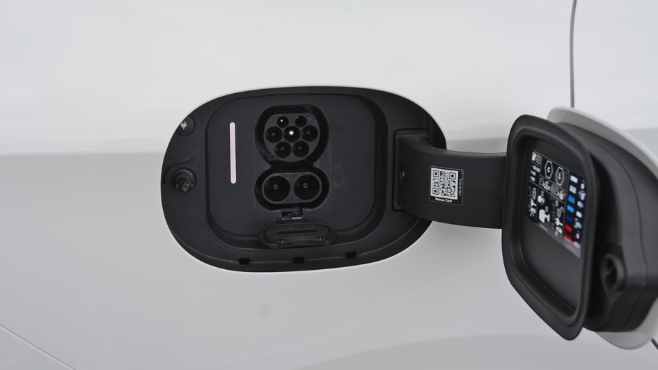 Mercedes-Benz CLA Test (2025)