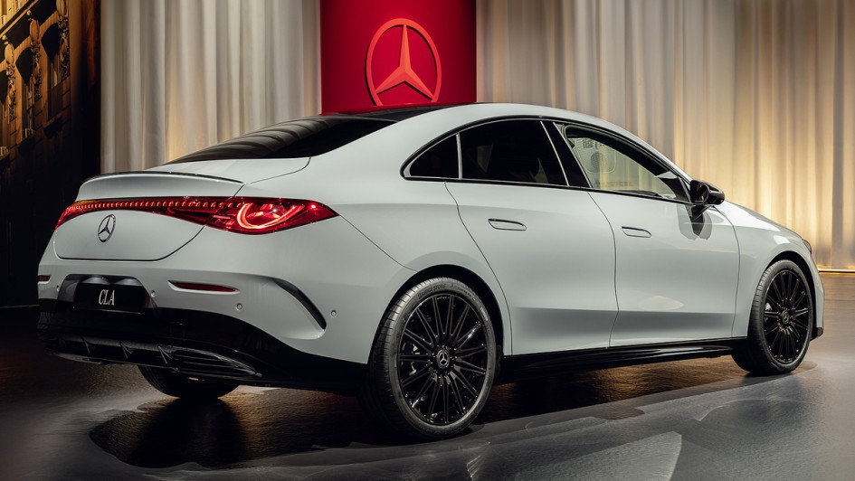 Mercedes-Benz CLA mit Hybridmotor