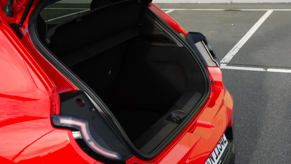 Nissan Micra, Kofferraum, Gepäckabteil, Heckklappe