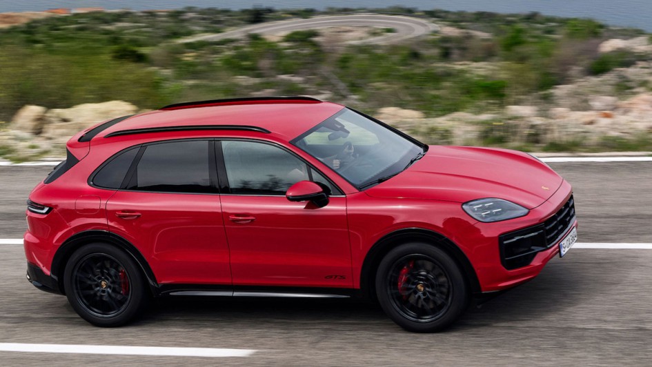 Porsche Cayenne GTS (2024)