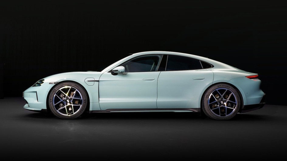 Porsche Taycan (2024)