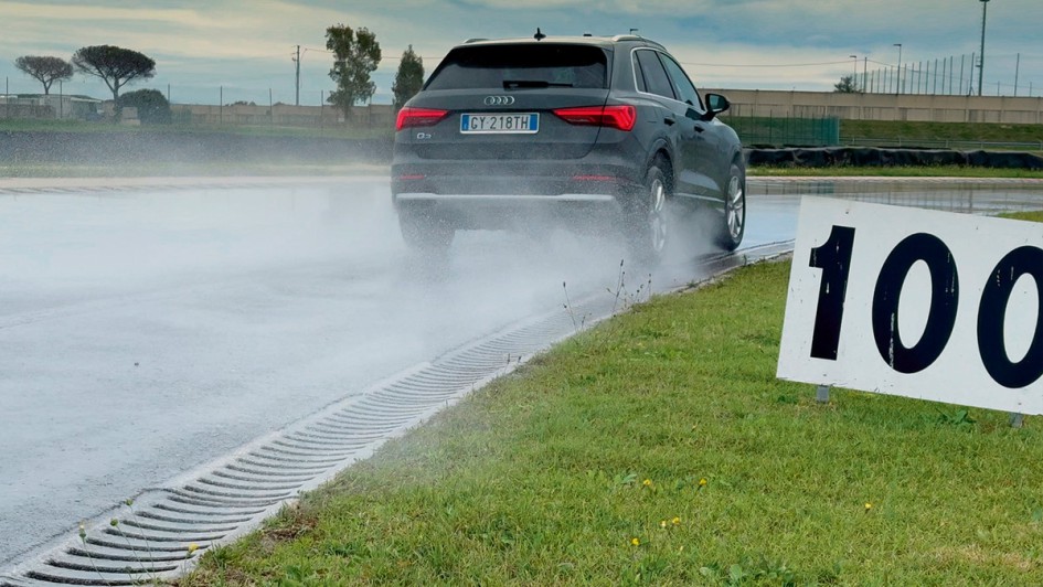 Die Reifentester/Autoflotte/asp