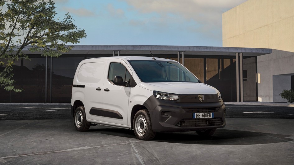 Stellantis ProOne Smart-Compact-Van
