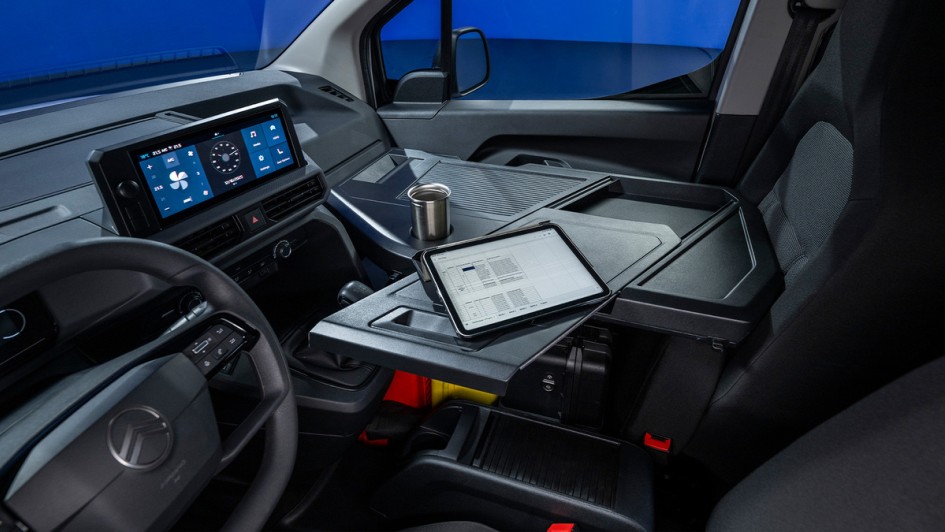 Stellantis ProOne Smart-Compact-Van