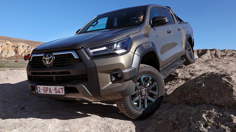 Toyota Hilux Hybrid 48V