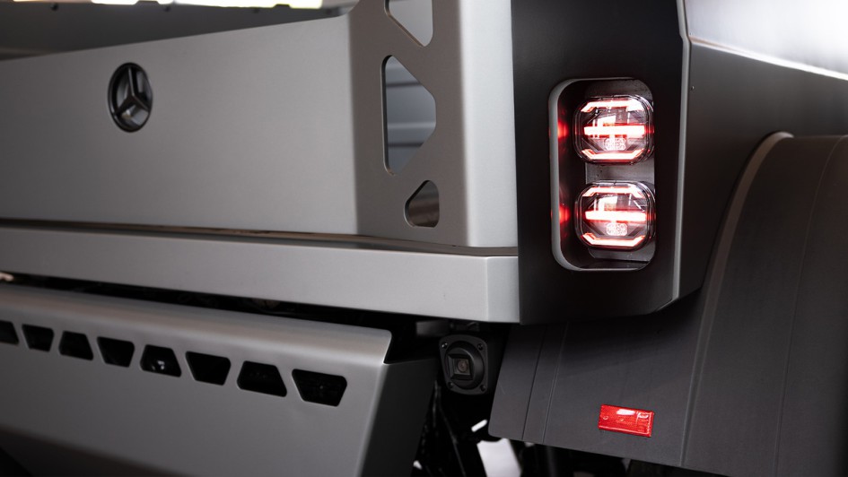 Mercedes-Benz Trucks Unimog