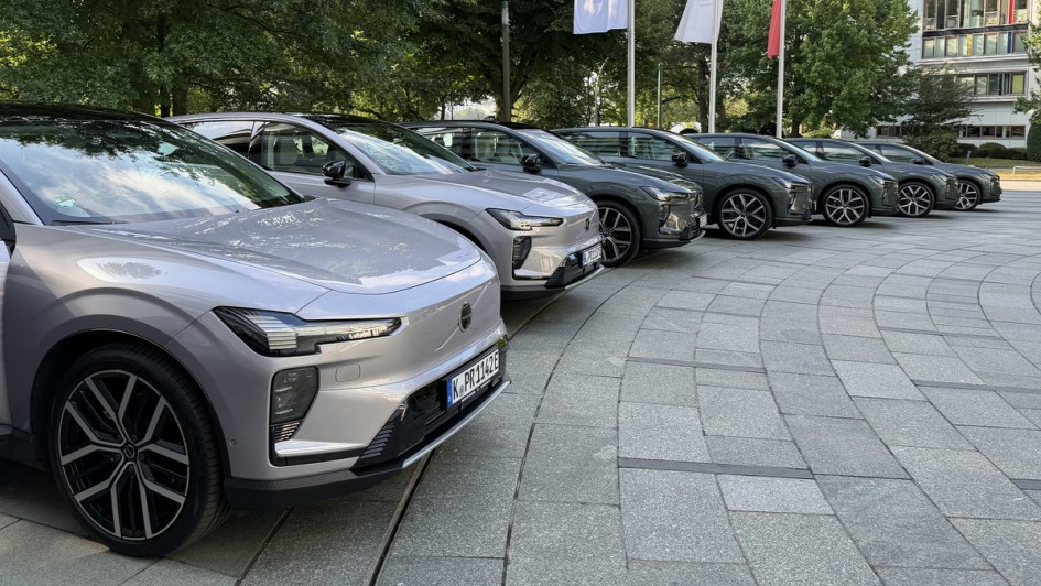 14_Alles_anders_und_doch_wie_der_Amazon_-_Der_neue_Volvo_EX60__Foto_autodrom.jpeg