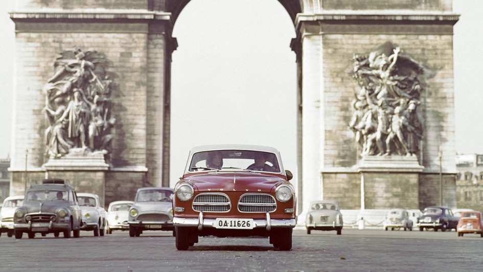 02_Ein_Volvo_der_die_Welt_sichtbar_veranderte_-_Mit_dem__Foto_Volvo.jpg