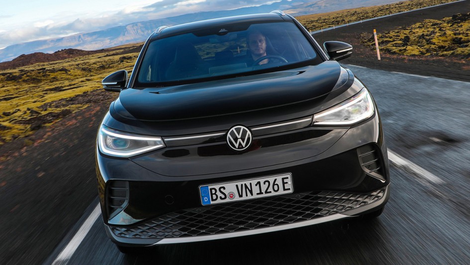 VW ID.4 in Fahrt