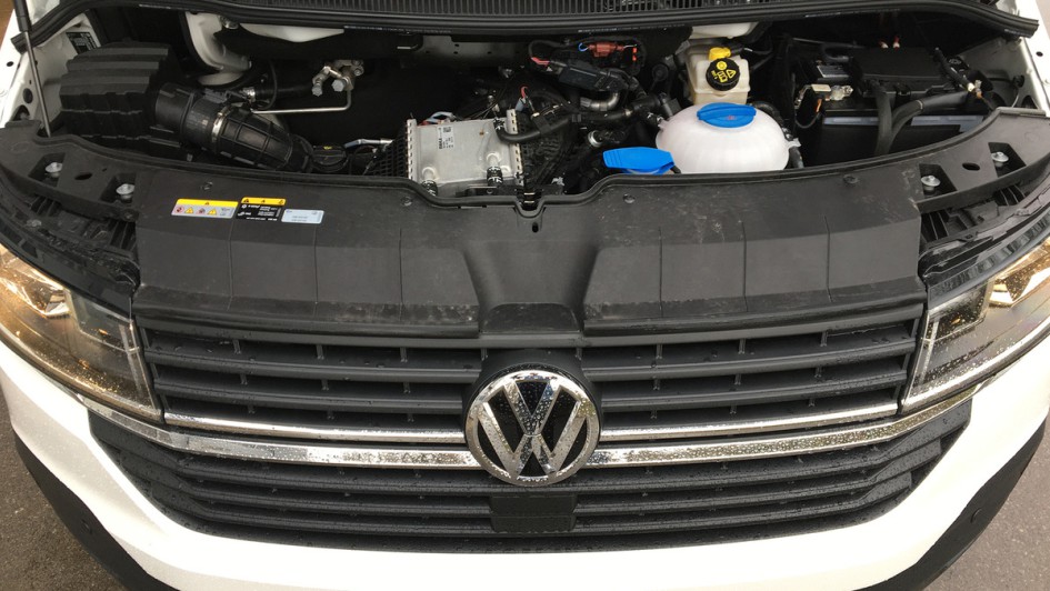 VW Transporter vs. Mercedes Vito Test (2023)