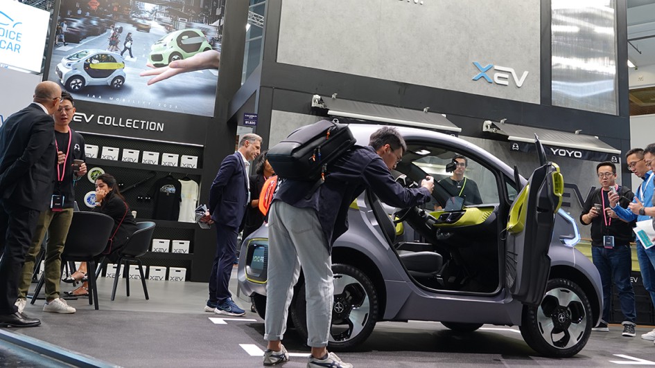 Kleinstfahrzeuge der L7e-Klasse gibt es bereits einige - auch auf der Straße. Der XEV Yoyo aus Turin kann seine Batterie sogar tauschen